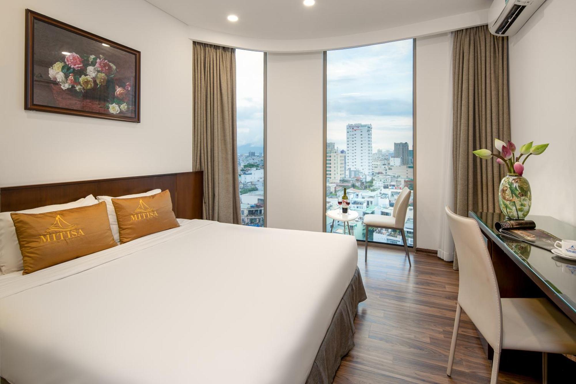 Mitisa Hotel Da Nang - Near Dragon Bridge Buitenkant foto