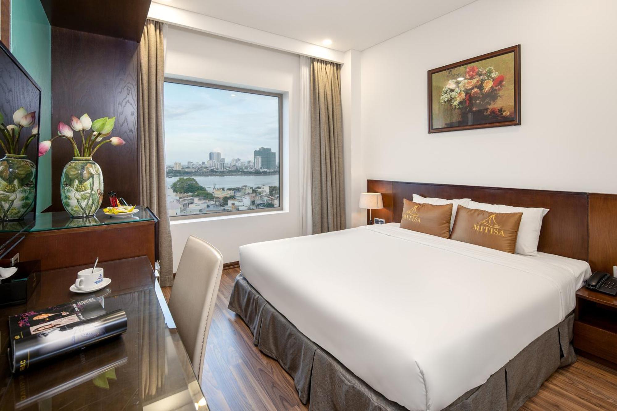 Mitisa Hotel Da Nang - Near Dragon Bridge Buitenkant foto