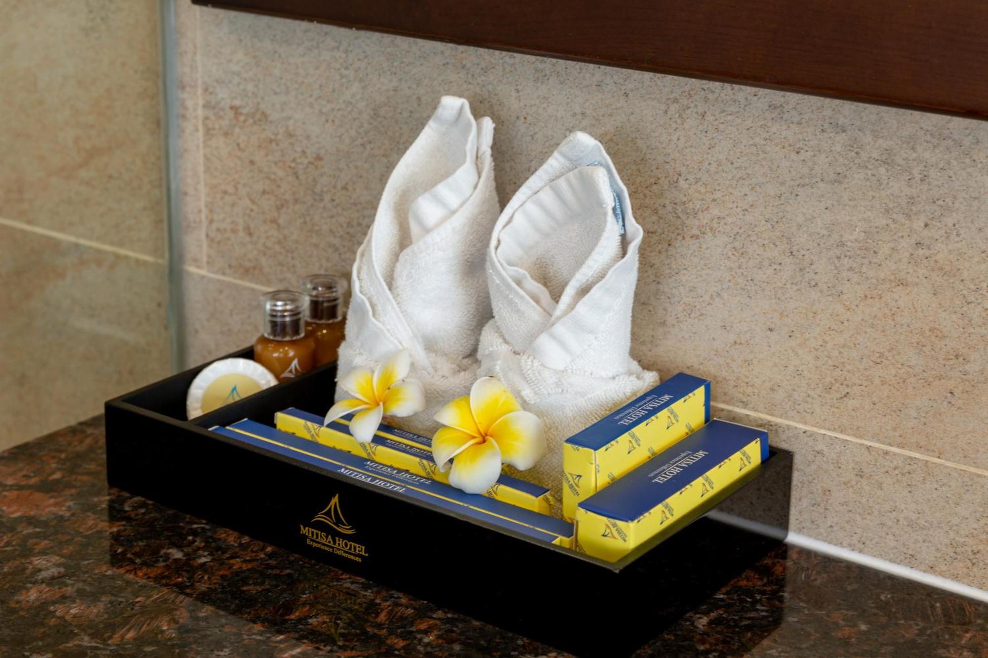 Mitisa Hotel Da Nang - Near Dragon Bridge Buitenkant foto