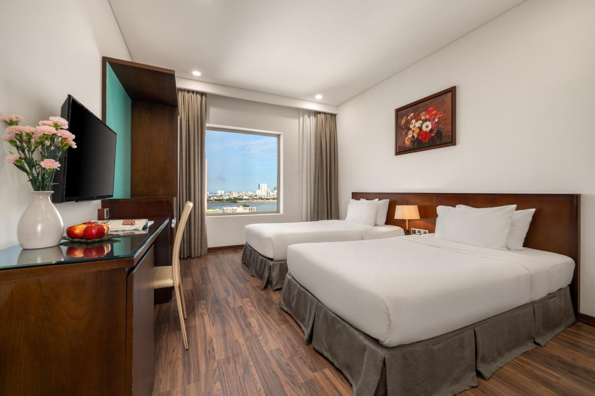 Mitisa Hotel Da Nang - Near Dragon Bridge Buitenkant foto