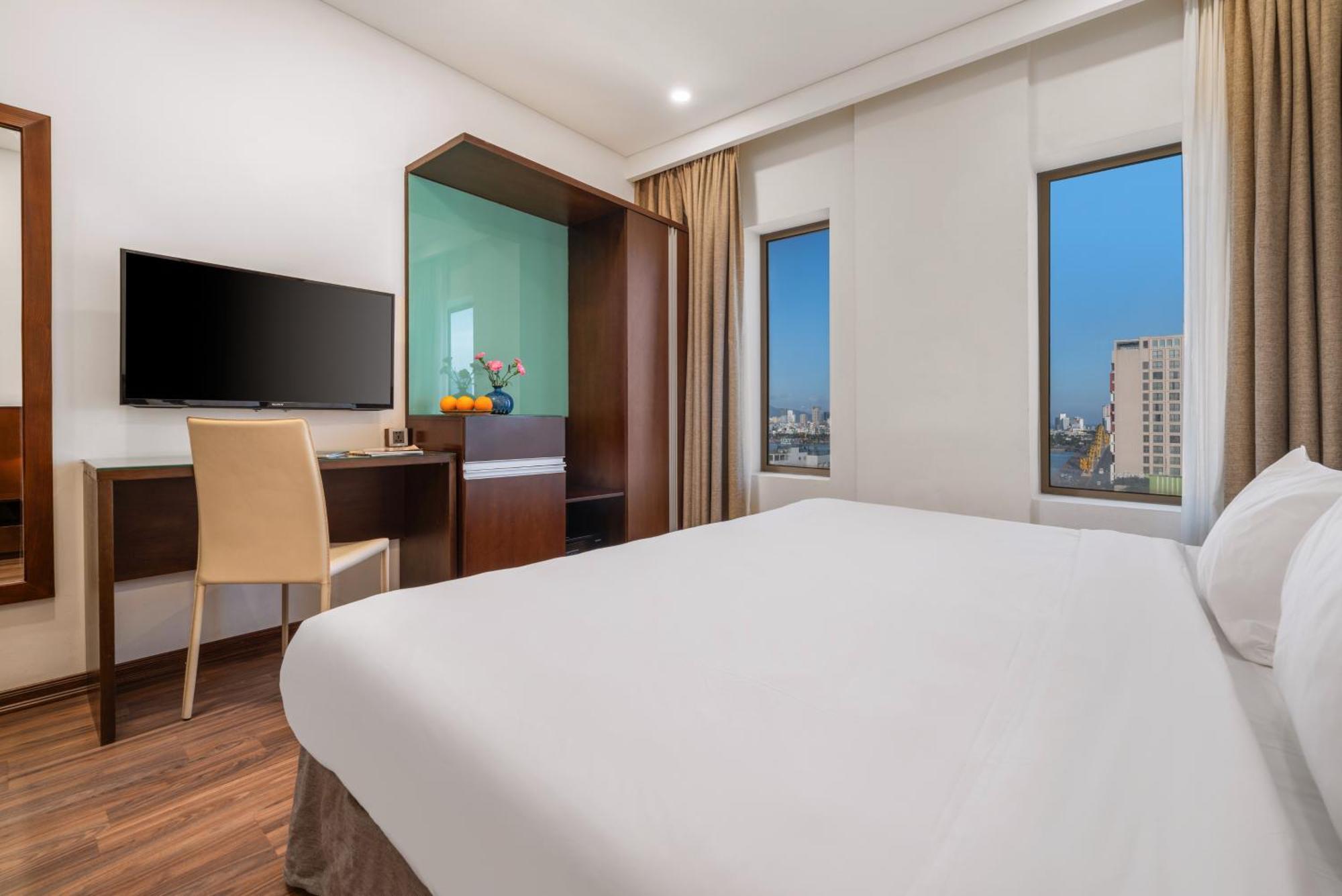 Mitisa Hotel Da Nang - Near Dragon Bridge Buitenkant foto