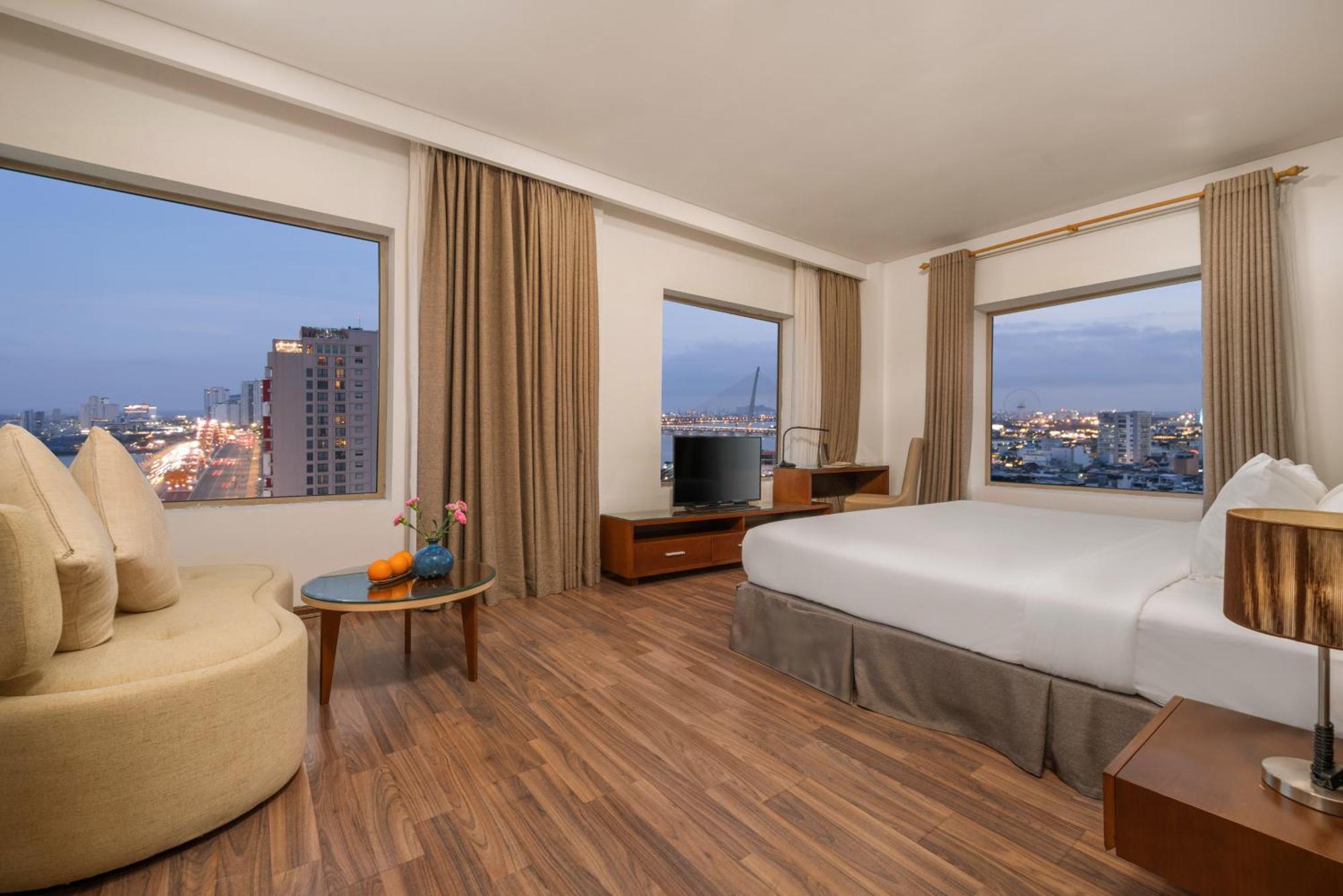 Mitisa Hotel Da Nang - Near Dragon Bridge Buitenkant foto