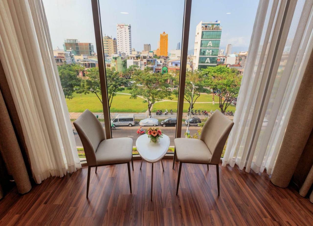 Mitisa Hotel Da Nang - Near Dragon Bridge Buitenkant foto